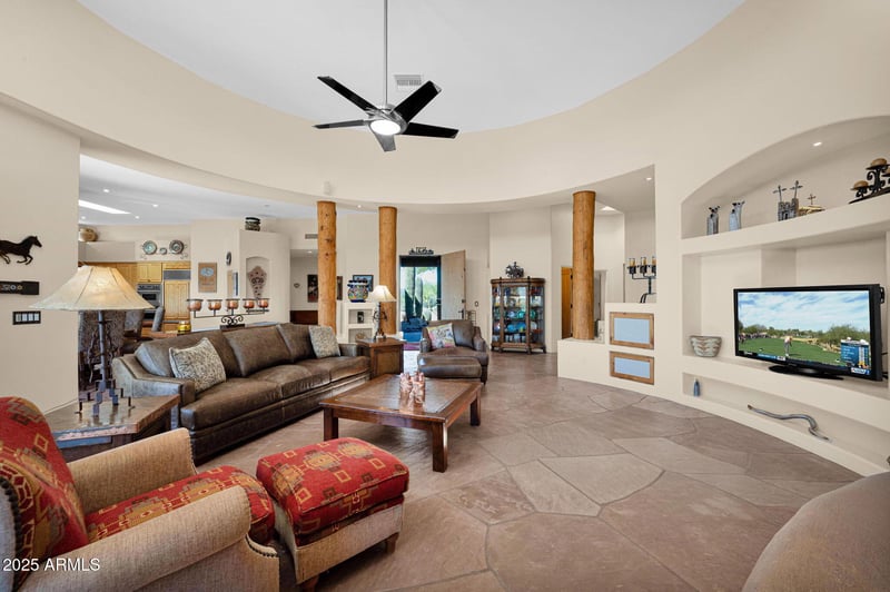 38892 School House Rd, Cave Creek, AZ 85331