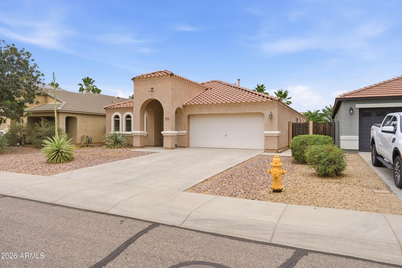 3890 Graphite Rd, San Tan Valley, AZ 85143