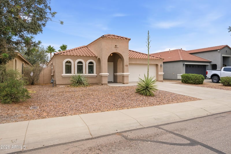 3890 Graphite Rd, San Tan Valley, AZ 85143