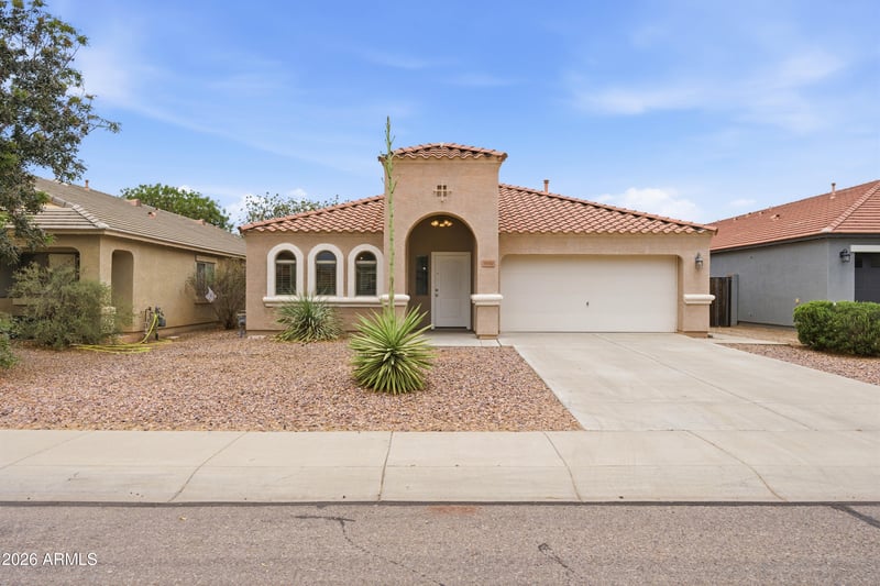 3890 Graphite Rd, San Tan Valley, AZ 85143
