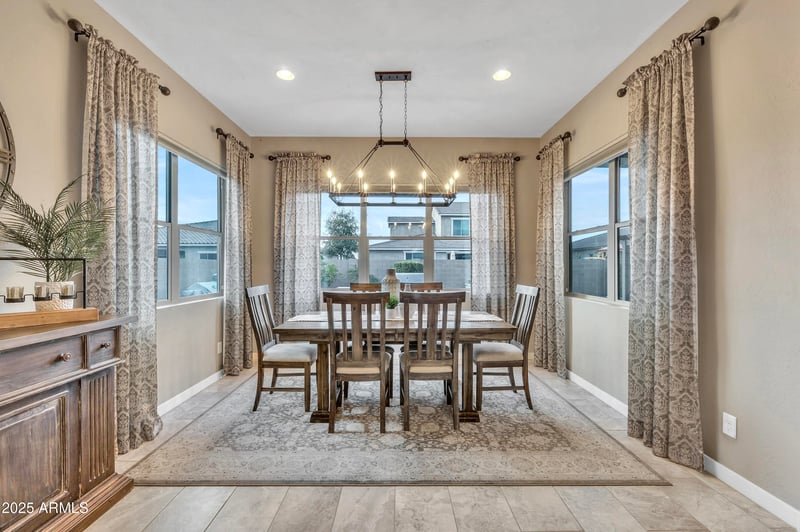 3890 Mia Ln, Gilbert, AZ 85298