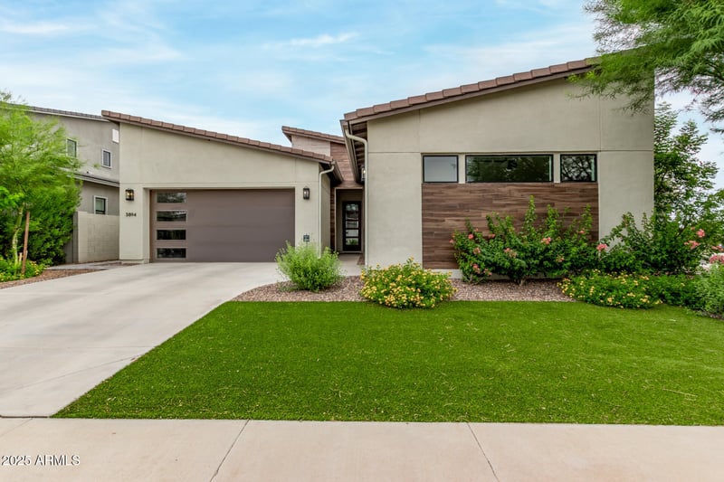 3894 Brass Ln, San Tan Valley, AZ 85144