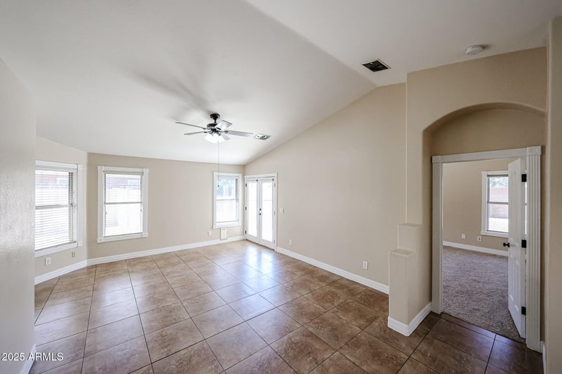 3897 Douglas Loop, Gilbert, AZ 85234