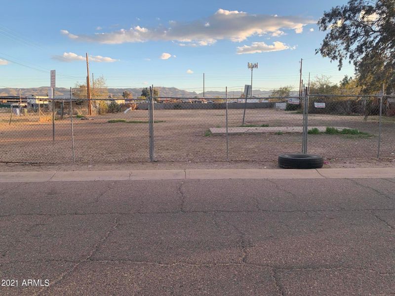 39 E Riverside St #2, Phoenix, AZ 85040