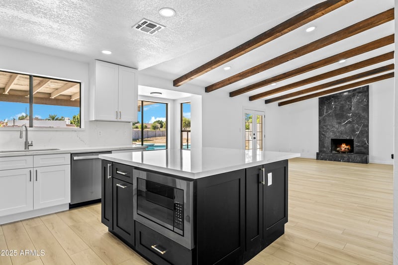 39 Vinedo Ln, Tempe, AZ 85284