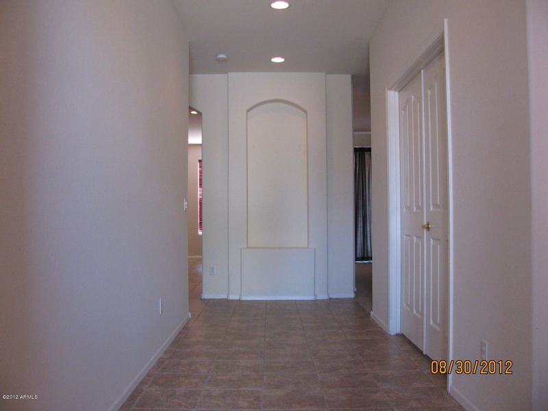 39 W Mill Reef Dr, San Tan Valley, AZ 85143