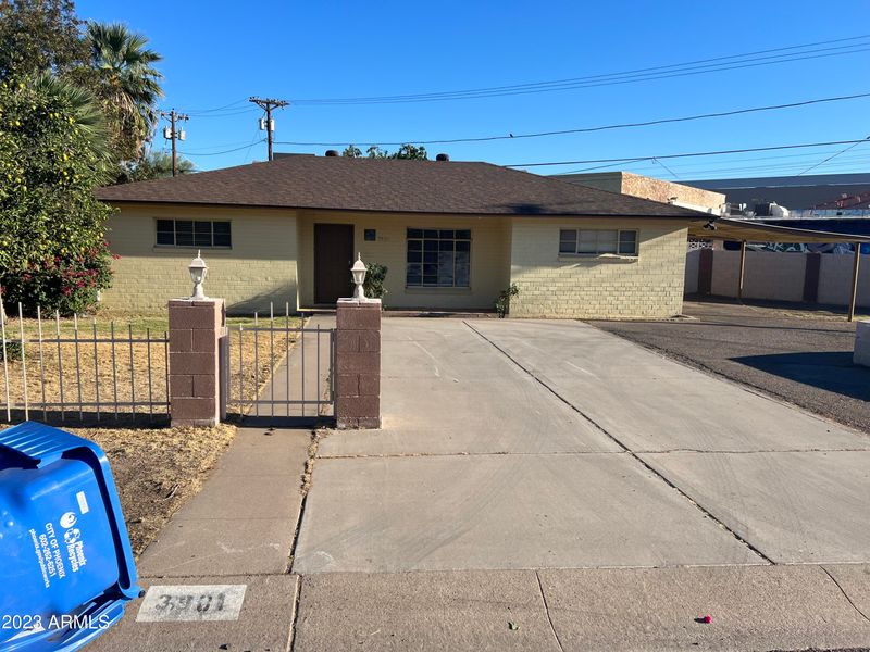 3901 E Coronado Rd, Phoenix, AZ 85008