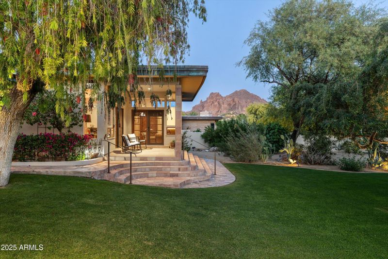 3901 E San Miguel Ave, Paradise Valley, AZ 85253