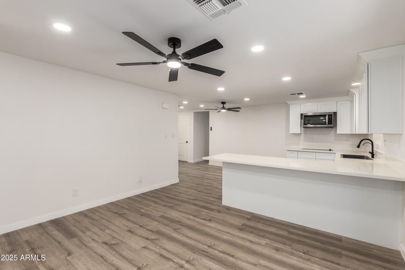 3901 Elm St, Phoenix, AZ 85019