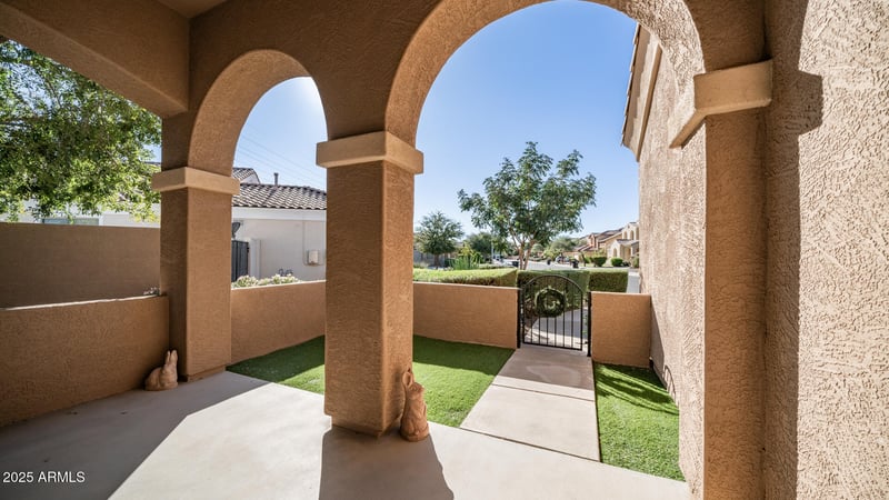3901 Halsted Dr, Chandler, AZ 85286
