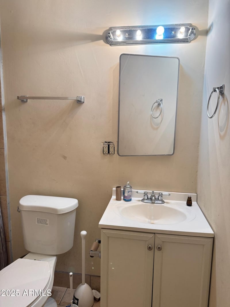 3901 Keim Dr, Phoenix, AZ 85019