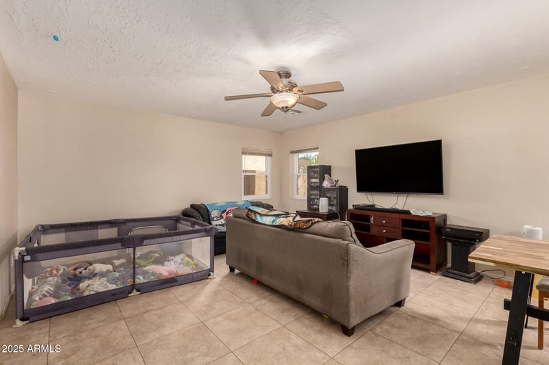 3901 Morenci Rd, San Tan Valley, AZ 85143