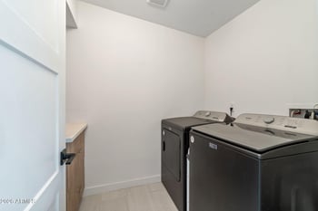 3901 19th St, Phoenix, AZ 85016