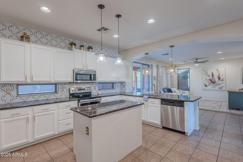 3901 Packard Dr, Gilbert, AZ 85298