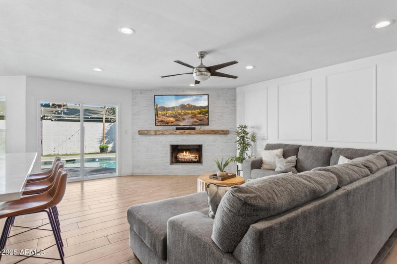 3902 E Windrose Dr, Phoenix, AZ 85032