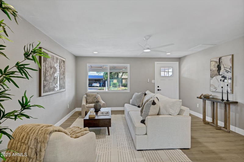 3902 Joan De Arc Ave, Phoenix, AZ 85032