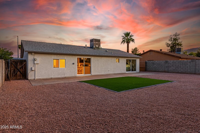 3902 Joan De Arc Ave, Phoenix, AZ 85032