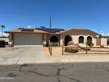 3902 W Villa Theresa Dr, Glendale, AZ 85308