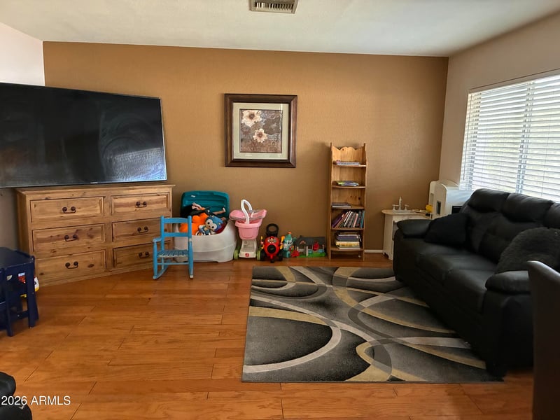 3902 W Villa Theresa Dr, Glendale, AZ 85308