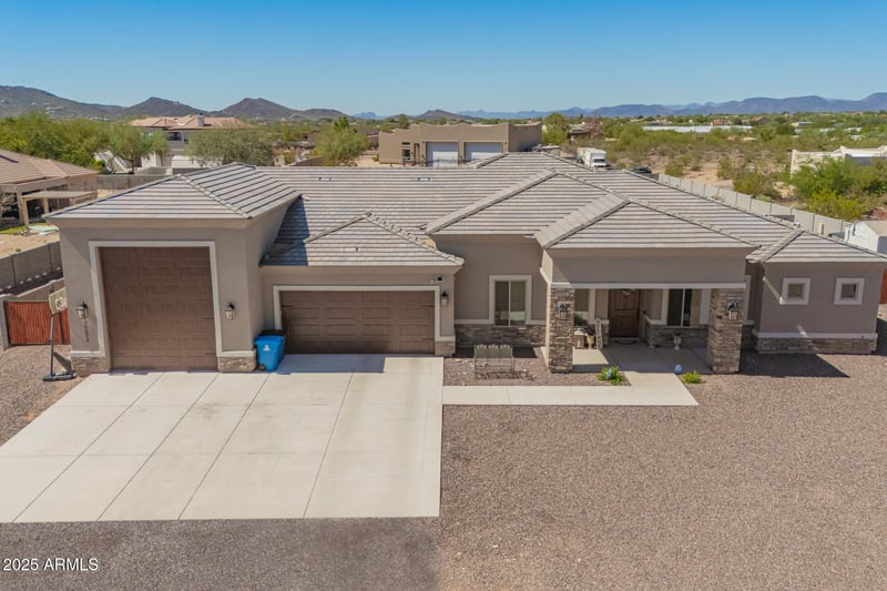 39024 11th Ave, Phoenix, AZ 85086