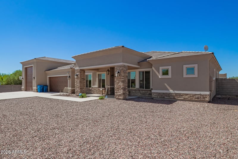 39024 11th Ave, Phoenix, AZ 85086