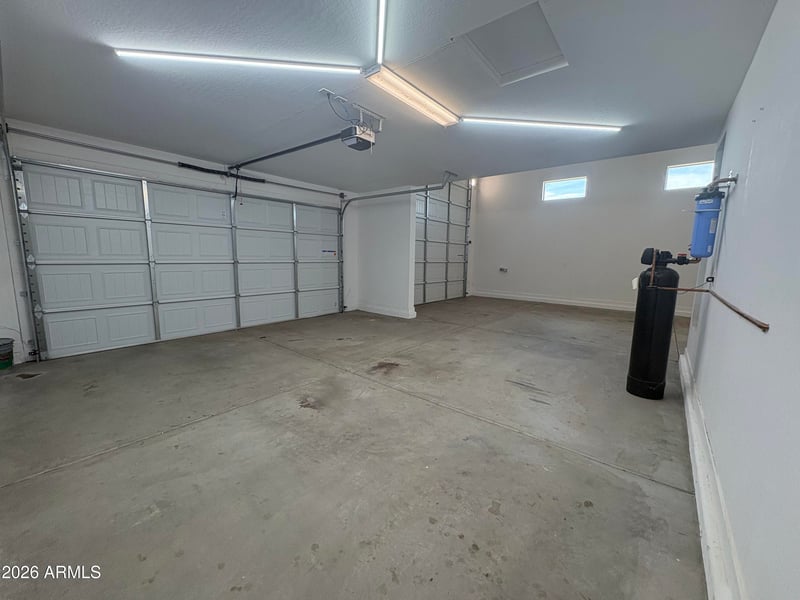 39026 N 9th Ave, Phoenix, AZ 85086
