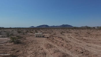 3905 423rd Ave, Tonopah, AZ 85354