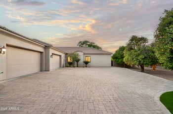3905 Mallory Cir, Mesa, AZ 85215