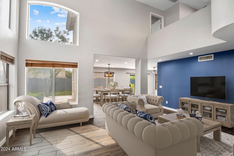 3905 E Morrow Dr, Phoenix, AZ 85050