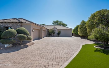 3905 Mallory Cir, Mesa, AZ 85215