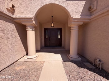 3906 E Amberwood Dr, Phoenix, AZ 85048