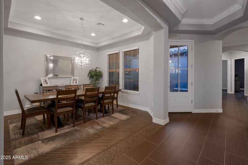 3907 Carob Dr, Gilbert, AZ 85298