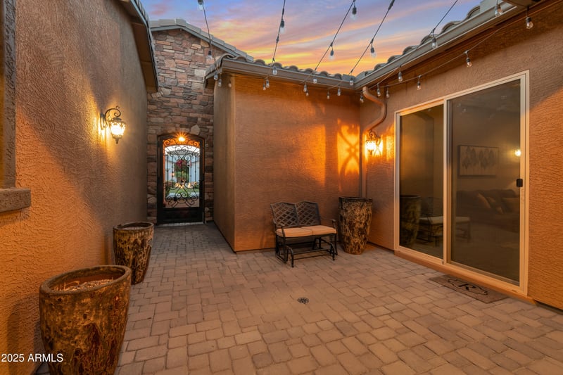 3907 Carob Dr, Gilbert, AZ 85298