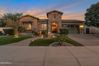 3907 Carob Dr, Gilbert, AZ 85298