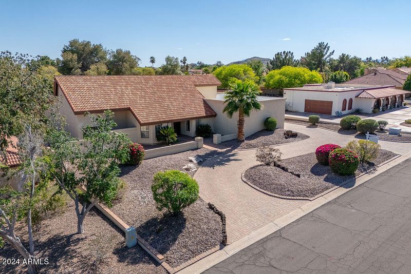 3907 E Nowata Dr, Phoenix, AZ 85044