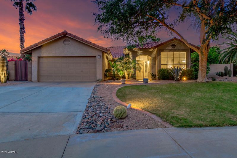 3907 E Shannon St, Phoenix, AZ 85044