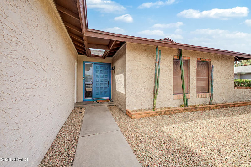 3907 Windrose Dr, Phoenix, AZ 85032