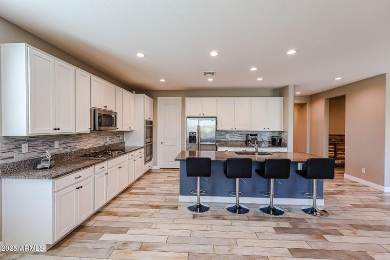 3907 S 75th Dr, Phoenix, AZ 85043