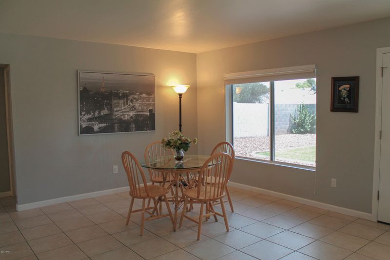 3907 S Mitchell Dr, Tempe, AZ 85282