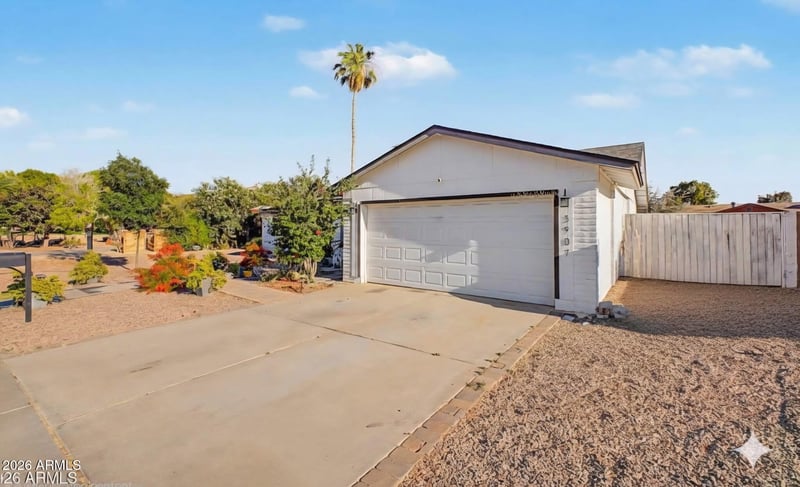 3907 Paradise Dr, Phoenix, AZ 85029