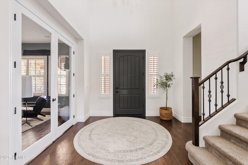 3908 Elmwood St, Mesa, AZ 85205