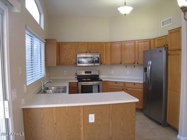 3909 E Rockwood Dr, Phoenix, AZ 85050