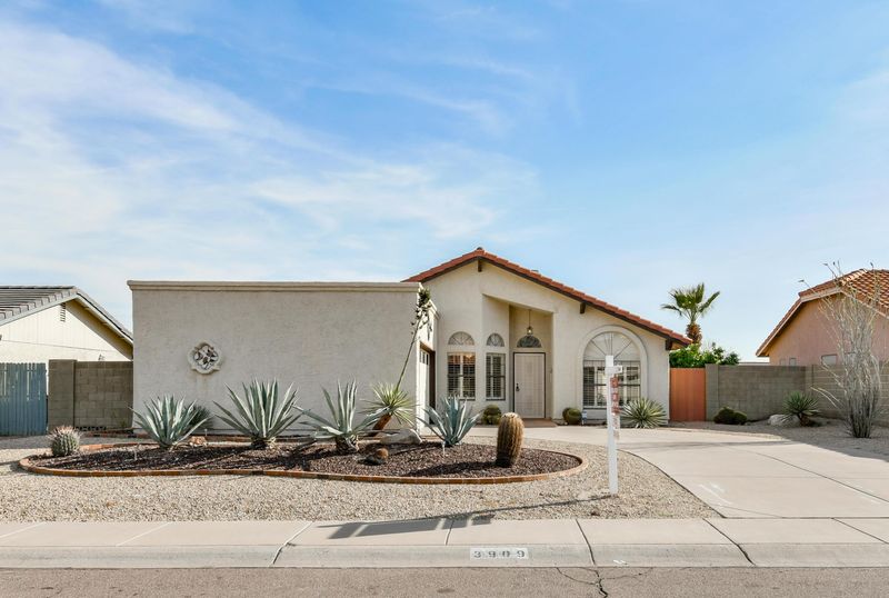 3909 E Shomi St, Phoenix, AZ 85044
