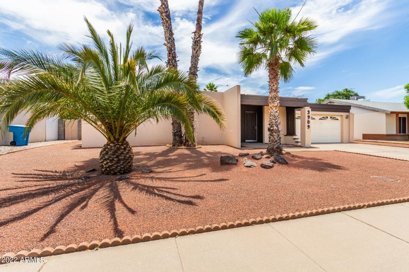 3909 E Wethersfield Rd, Phoenix, AZ 85032