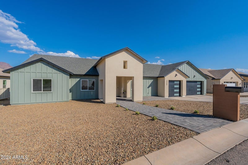 3909 S Veronica Ln, Gold Canyon, AZ 85118