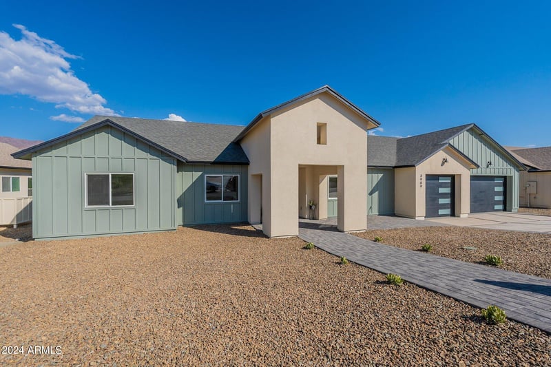 3909 S Veronica Ln, Gold Canyon, AZ 85118