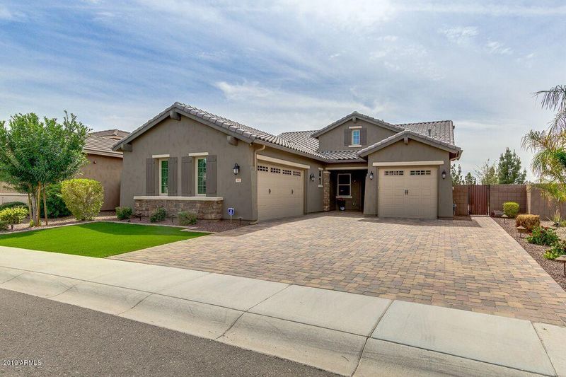 391 E Bellerive Pl, Chandler, AZ 85249