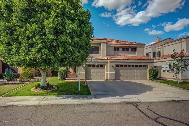 3910 E Nighthawk Way, Phoenix, AZ 85048