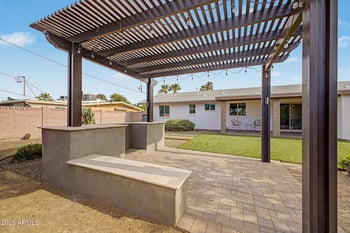 3910 Shangri La Rd, Phoenix, AZ 85028