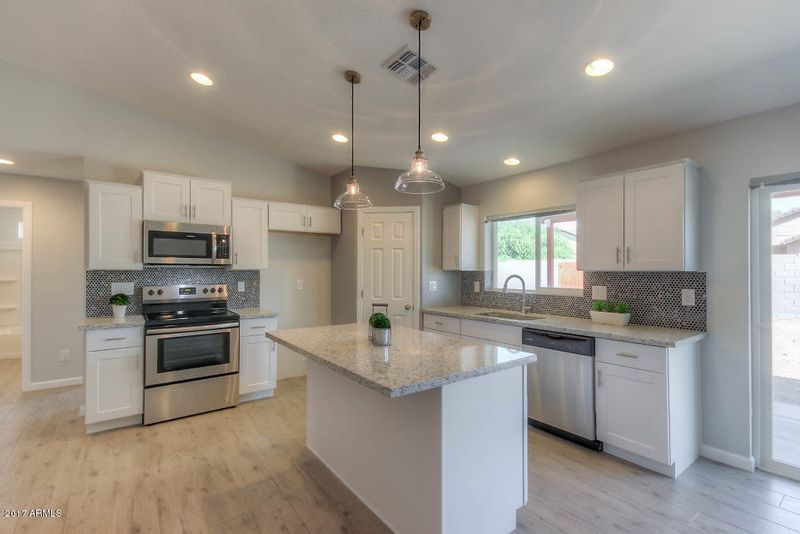 3910 W Colter St, Phoenix, AZ 85019